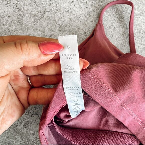 Boutique Pink Cropped Spaghetti Strap Workout Top Size Small - Picture 4 of 6